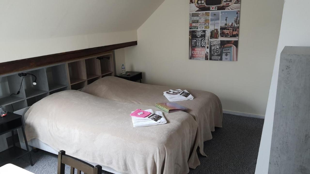 La Fermette Blanche Bed & Breakfast Nadrin Exterior foto