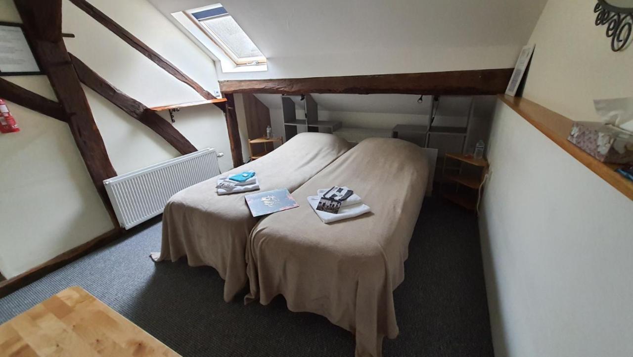 La Fermette Blanche Bed & Breakfast Nadrin Exterior foto
