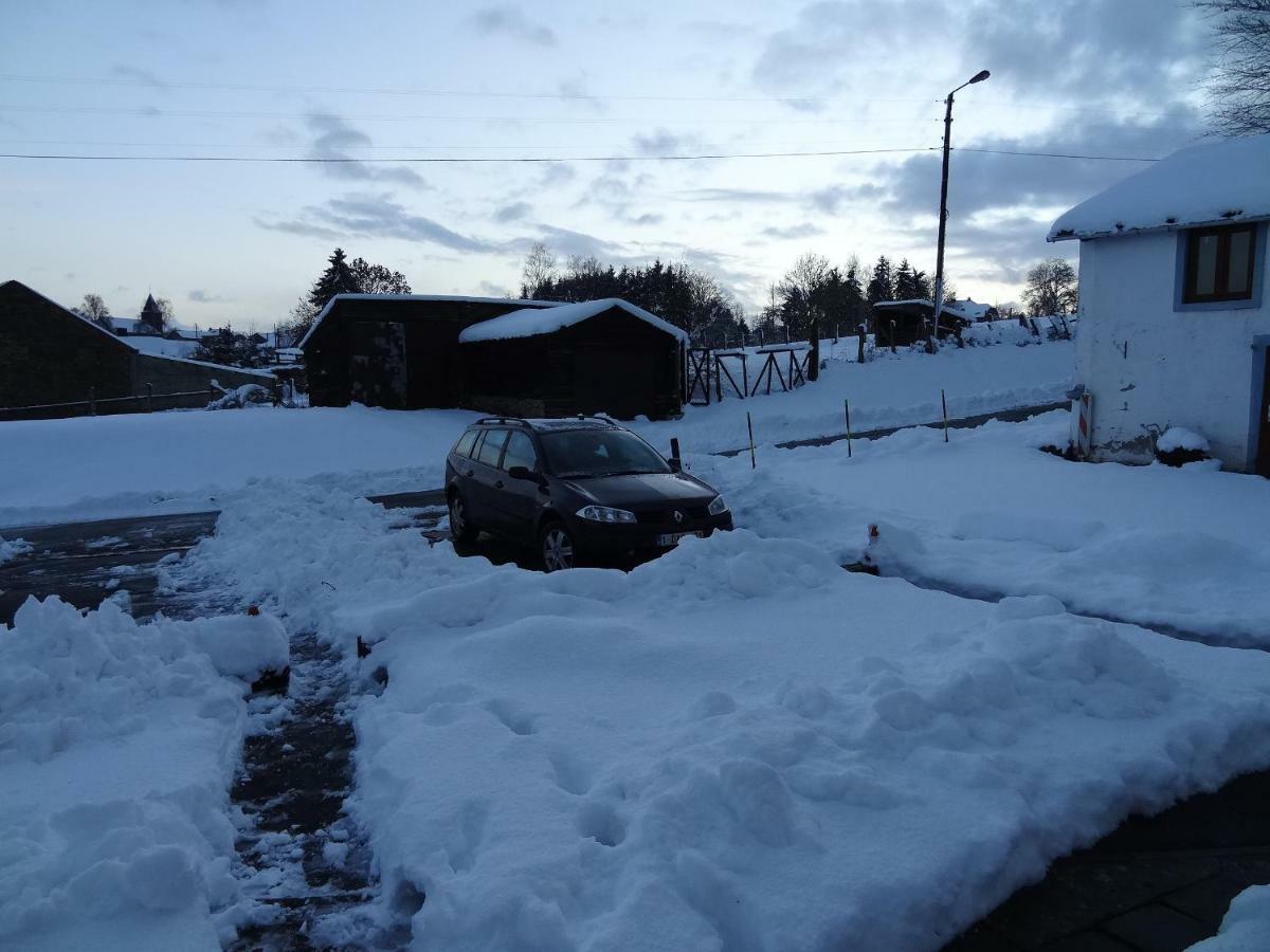 La Fermette Blanche Bed & Breakfast Nadrin Exterior foto