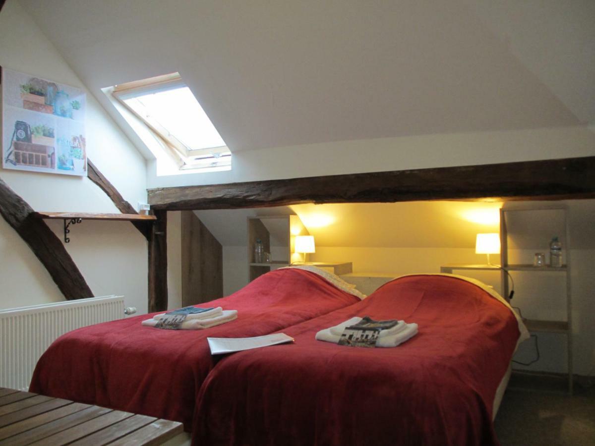 La Fermette Blanche Bed & Breakfast Nadrin Exterior foto