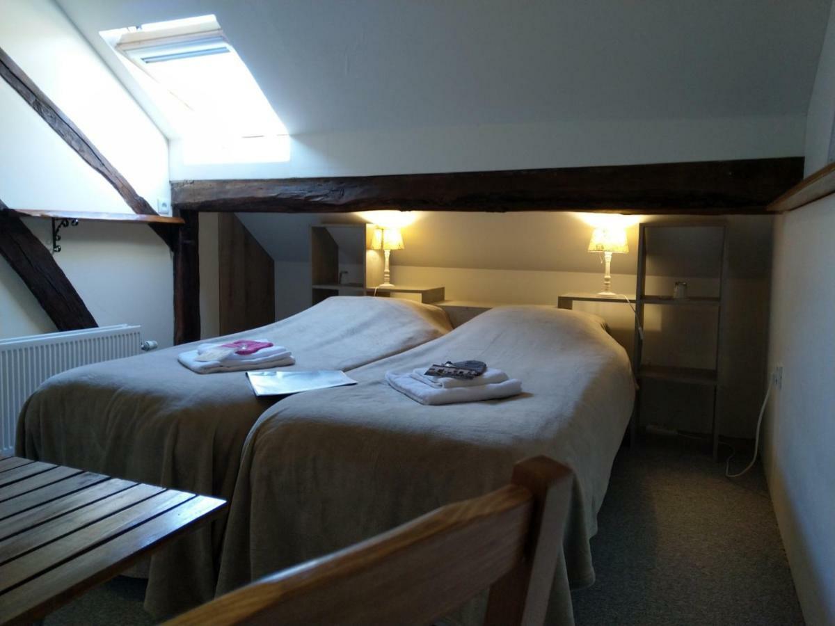 La Fermette Blanche Bed & Breakfast Nadrin Exterior foto